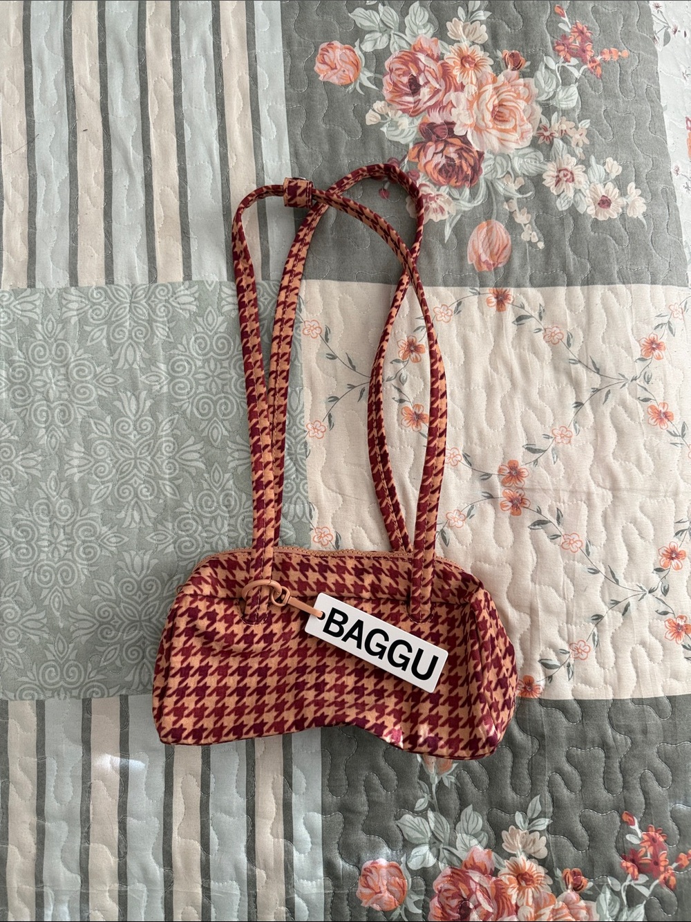BAGGU Houndstooth Mini Bowler